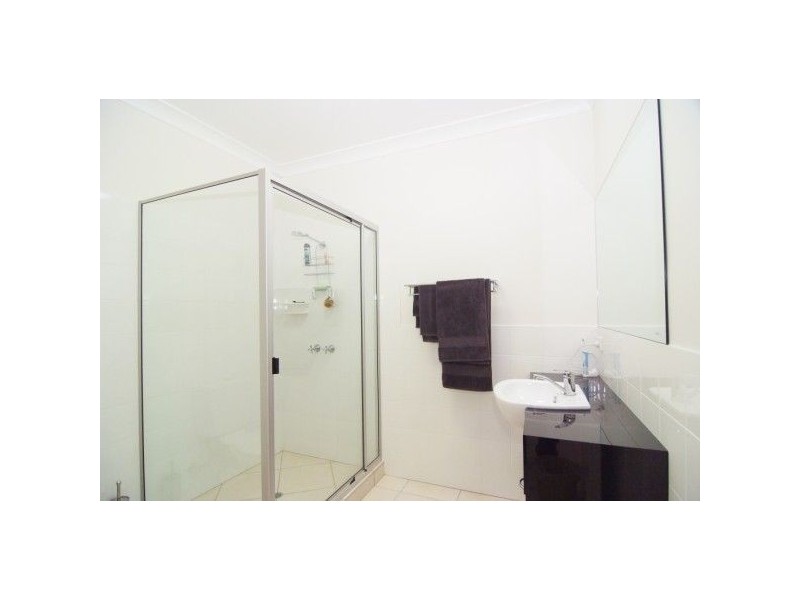 2/3 Shelter Court, Jubilee Pocket QLD 4802