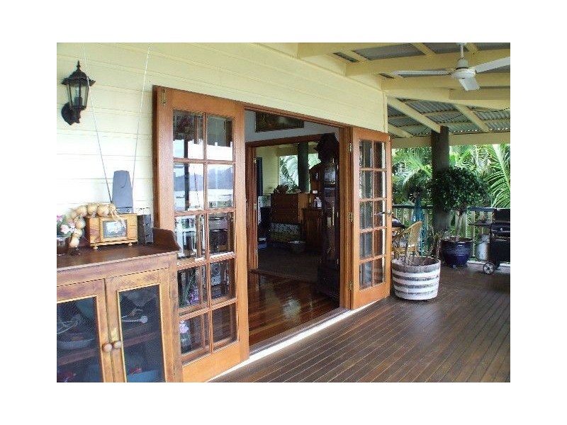 59 Eshelby Drive, Cannonvale QLD 4802