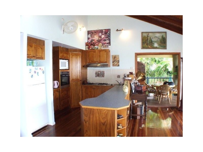 59 Eshelby Drive, Cannonvale QLD 4802