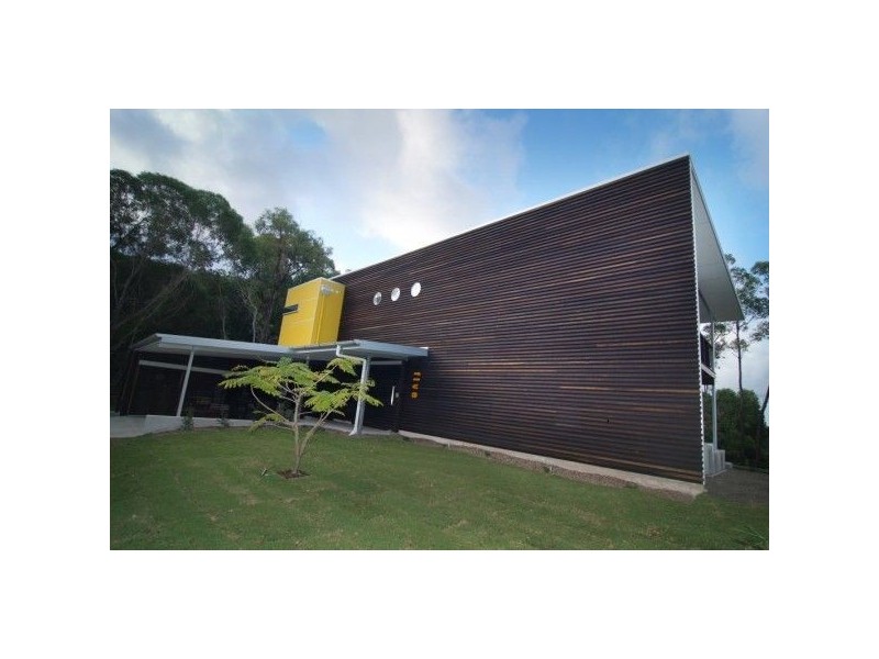 5 Harbour Avenue, Shute Harbour QLD 4802