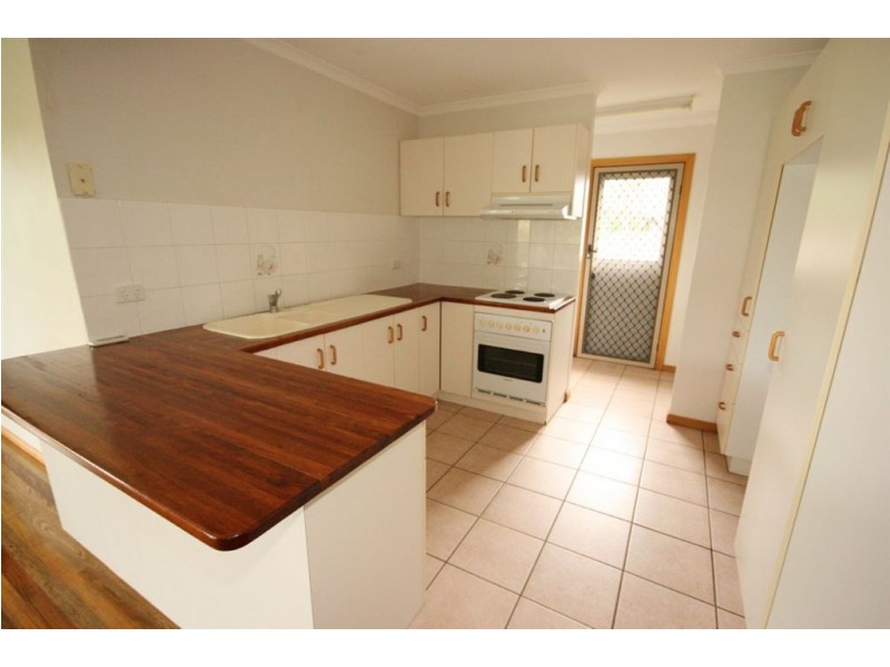 5 Grace Ave, Cannonvale QLD 4802