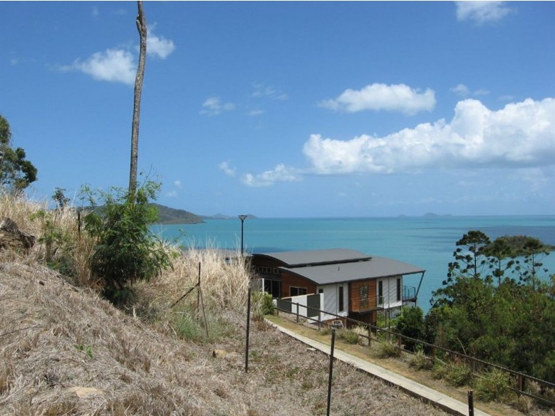 2A Stewart Drive, Cannonvale QLD 4802