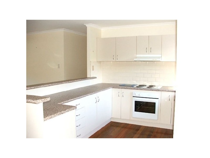24 Stormvogel, Jubilee Pocket QLD 4802
