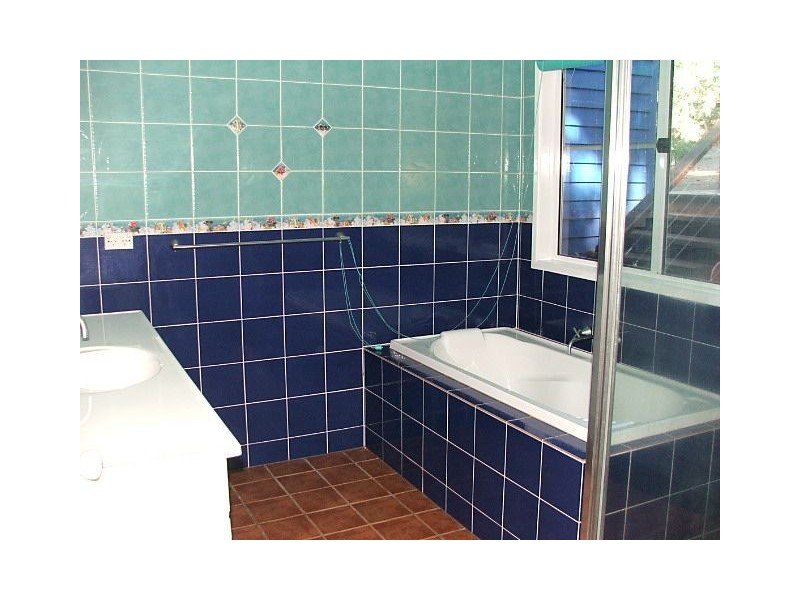 5 Warrain St, Shute Harbour QLD 4802