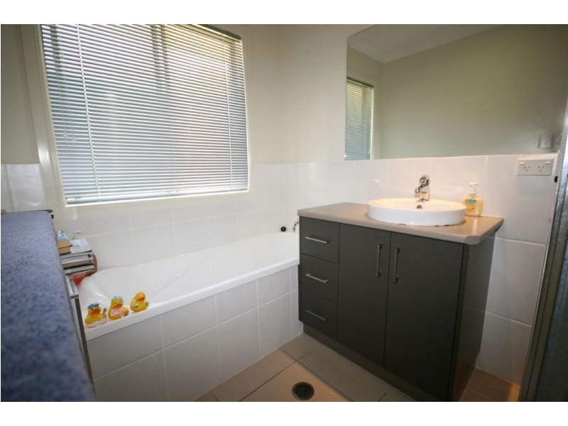 25 Armada Crescent, Jubilee Pocket QLD 4802