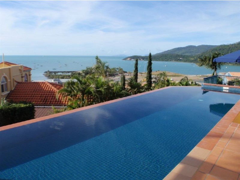 11/14 Golden Orchid Drive, Airlie Beach QLD 4802