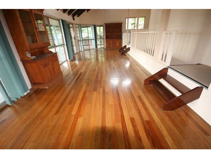 5 Woodwark Crescent, Cannonvale QLD 4802