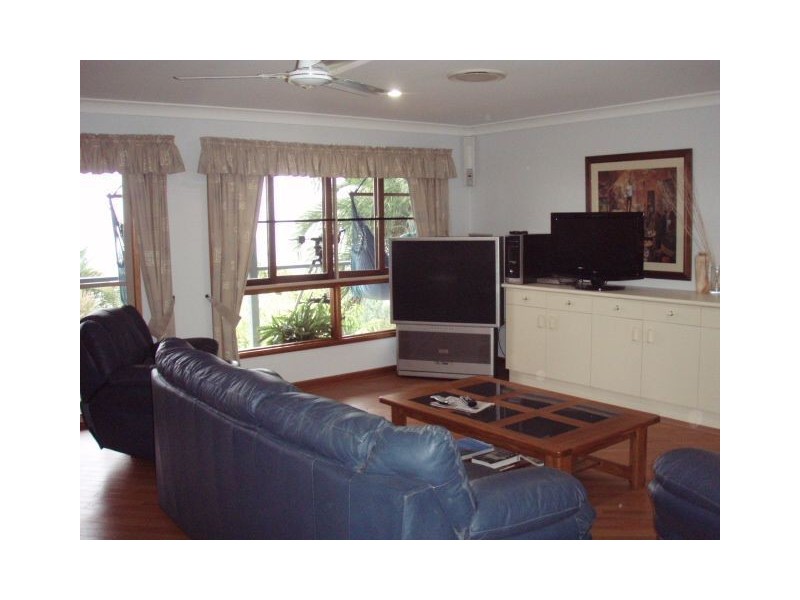 Lot 16/14 Hamilton Avenue, Cannonvale QLD 4802