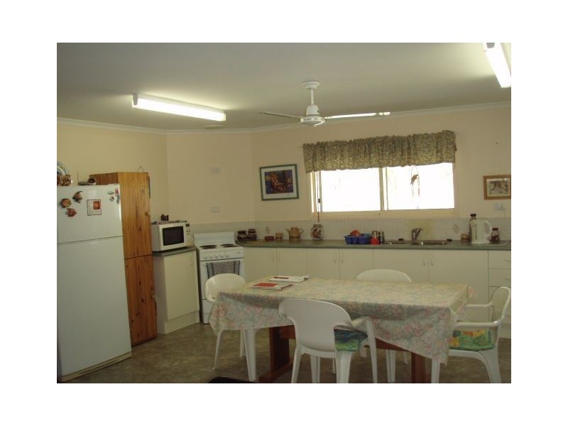 80 Blackcurrent Drive, Hideaway Bay QLD 4800