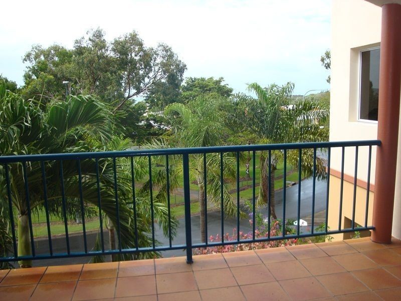 5/20 Island Drive, Cannonvale QLD 4802