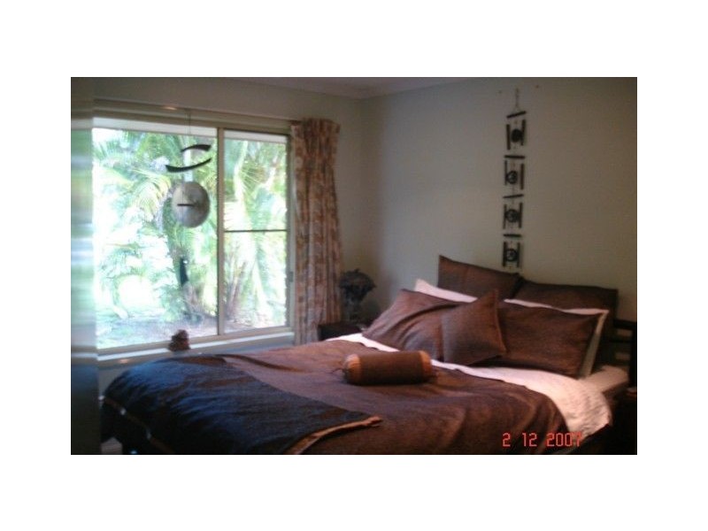 13 Cateran Close, Cannonvale QLD 4802