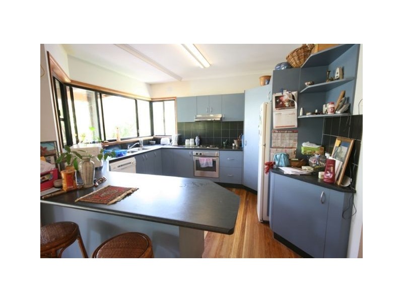 10 Macona Crescent, Cannonvale QLD 4802