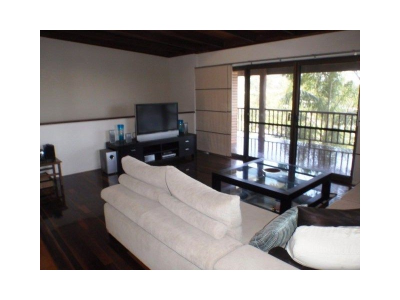 21 Jones Road, Cannonvale QLD 4802