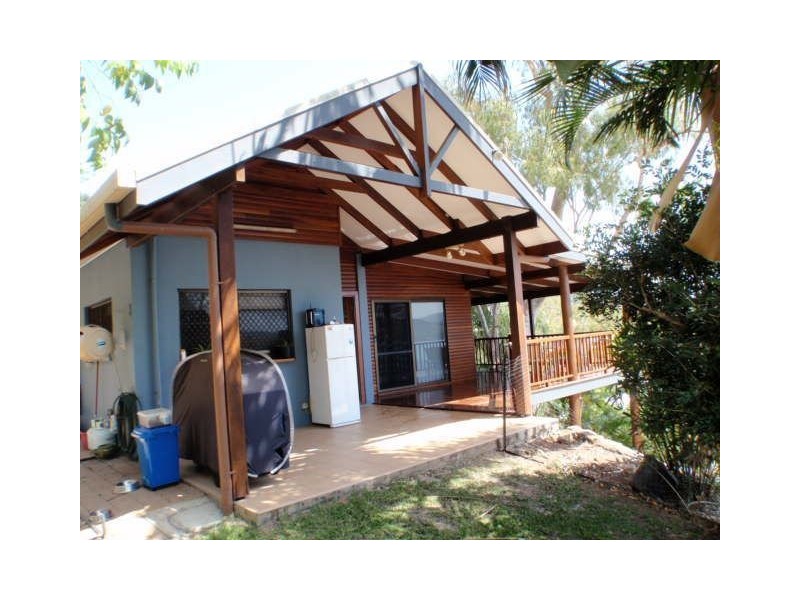 21 Jones Road, Cannonvale QLD 4802