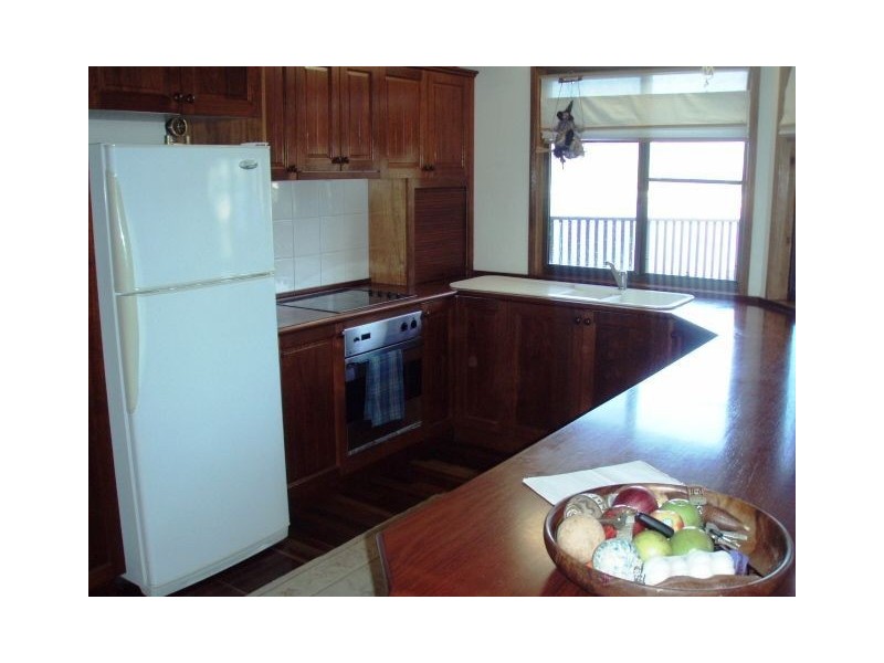 2 Stewart Drive, Cannonvale QLD 4802