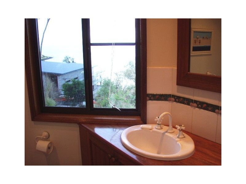 2 Stewart Drive, Cannonvale QLD 4802