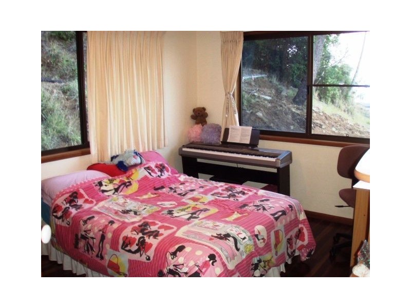 2 Stewart Drive, Cannonvale QLD 4802