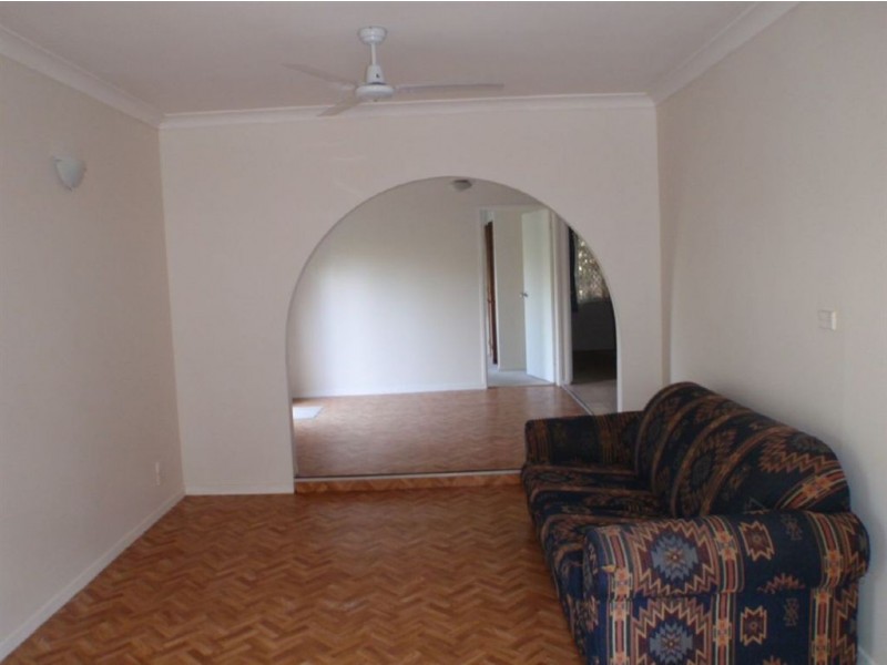 13 Barnes Place, Cannonvale QLD 4802