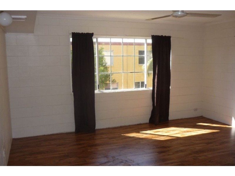 21/3 Eshelby Drive, Cannonvale QLD 4802