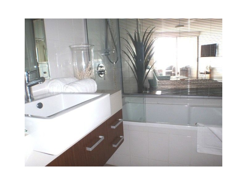 3a/18 Seaview Drive, Airlie Beach QLD 4802