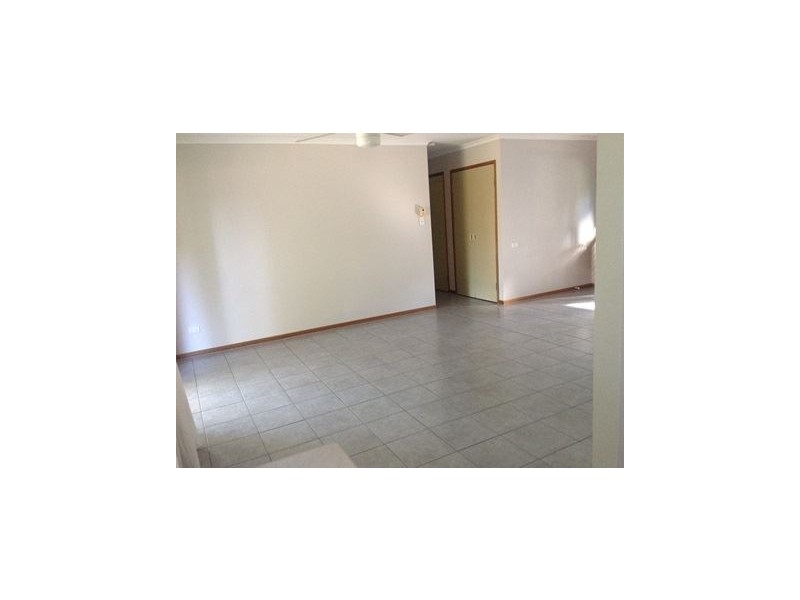 7 Grace Avenue, Cannonvale QLD 4802