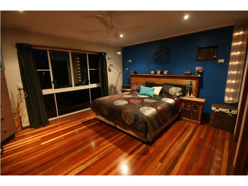 15 Barnes Place, Cannonvale QLD 4802