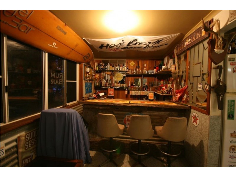 15 Barnes Place, Cannonvale QLD 4802