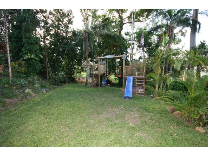 15 Barnes Place, Cannonvale QLD 4802