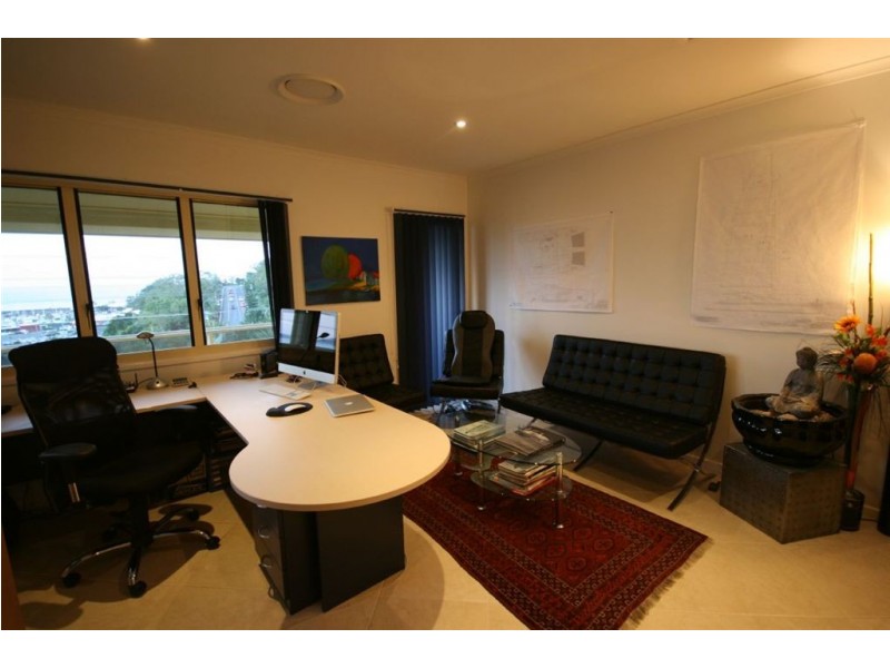 4 Airlie Crescent, Airlie Beach QLD 4802