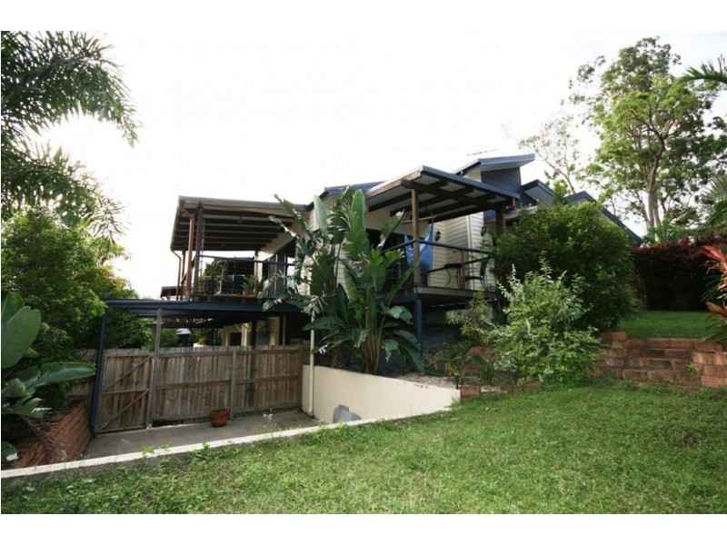 2/7 Border Drive, Cannonvale QLD 4802