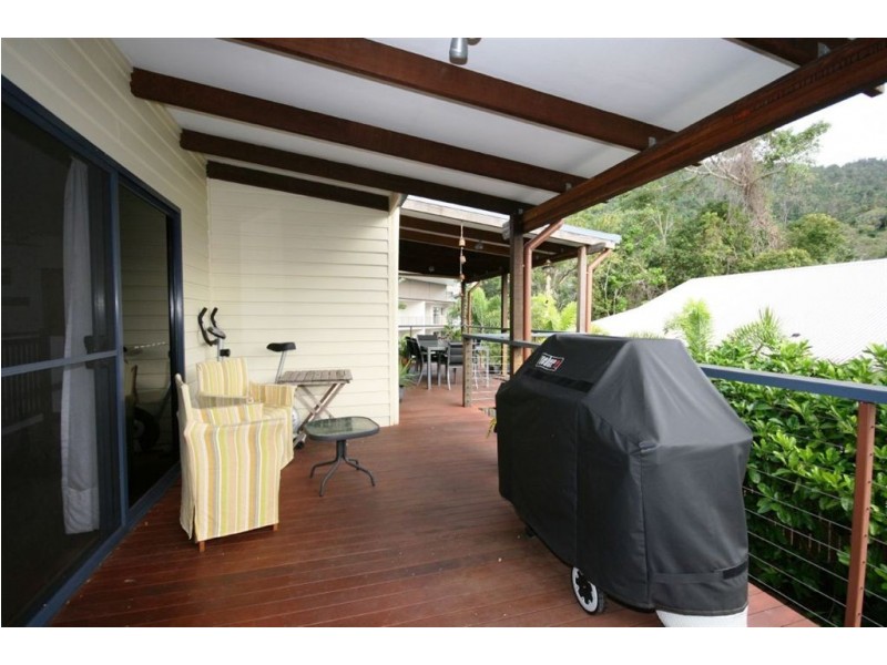 2/7 Border Drive, Cannonvale QLD 4802