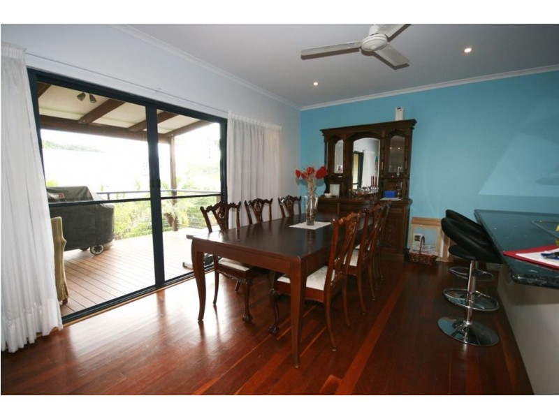 2/7 Border Drive, Cannonvale QLD 4802