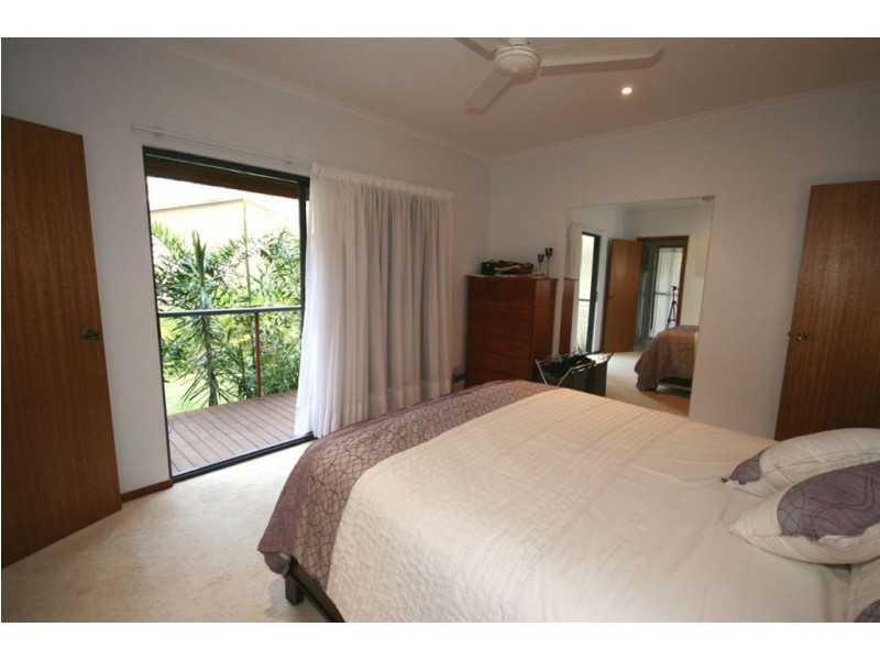 2/7 Border Drive, Cannonvale QLD 4802