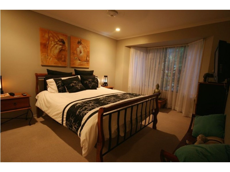 10 Sanctuary Avenue, Jubilee Pocket QLD 4802