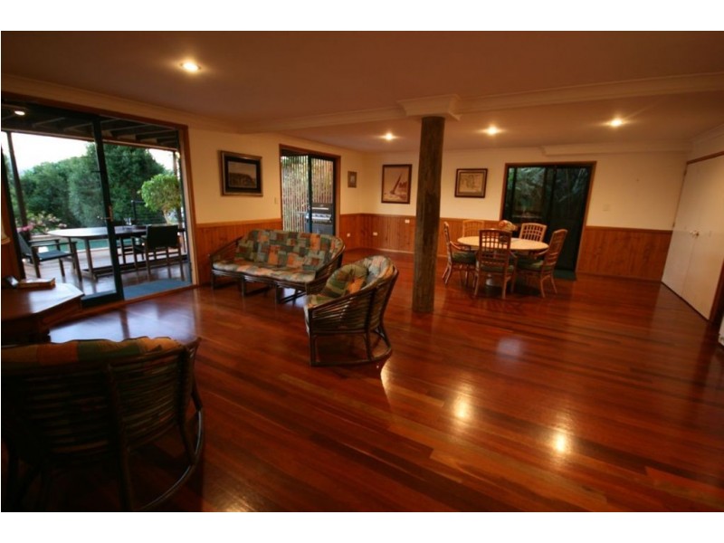 25 Island Drive, Cannonvale QLD 4802
