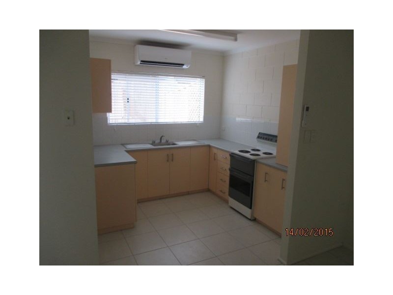 2/7 Duell Road, Cannonvale QLD 4802