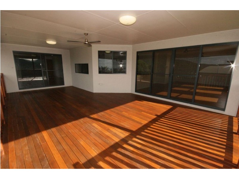3/14 Hamilton Avenue, Cannonvale QLD 4802