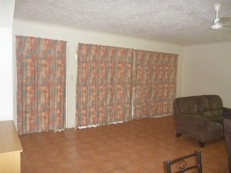 16/24 Island Drive, Cannonvale QLD 4802