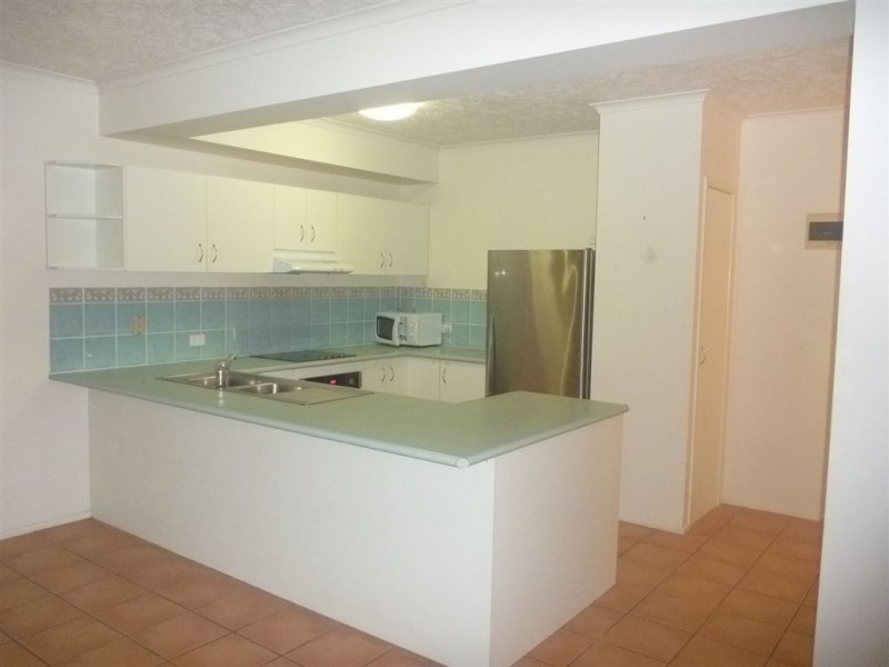 16/24 Island Drive, Cannonvale QLD 4802