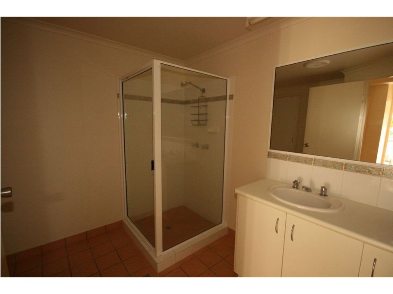 16/24 Island Drive, Cannonvale QLD 4802