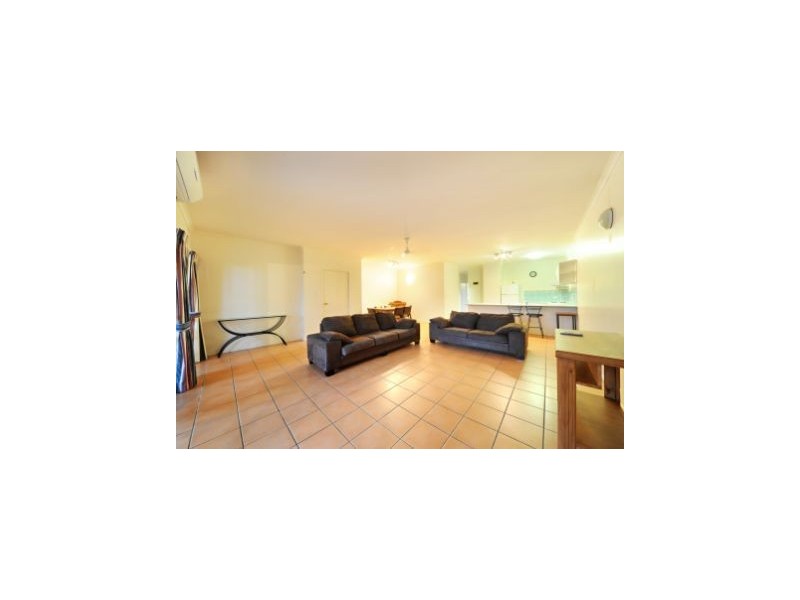 21/24 Island Drive, Cannonvale QLD 4802