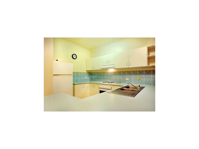 21/24 Island Drive, Cannonvale QLD 4802