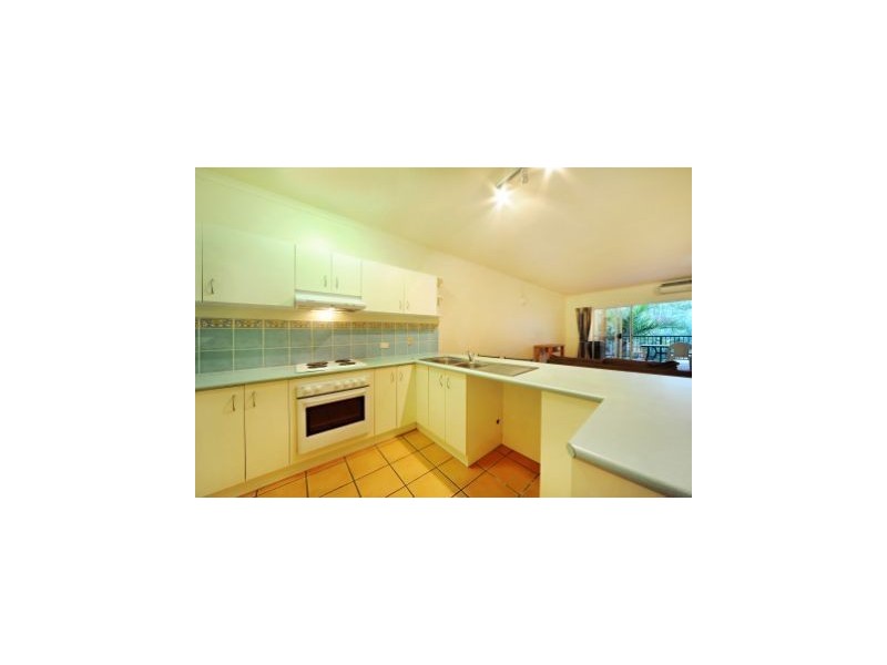 21/24 Island Drive, Cannonvale QLD 4802