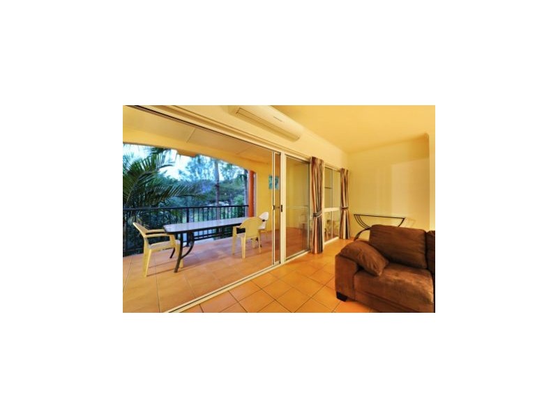 21/24 Island Drive, Cannonvale QLD 4802