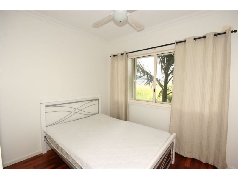 13/21 Shute Harbour Road, Cannonvale QLD 4802