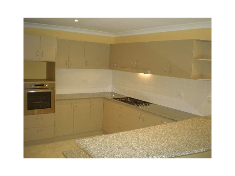 4/154 Shute Harbour Road, Cannonvale QLD 4802