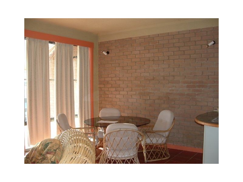 13/2 Lewis Street, Airlie Beach QLD 4802