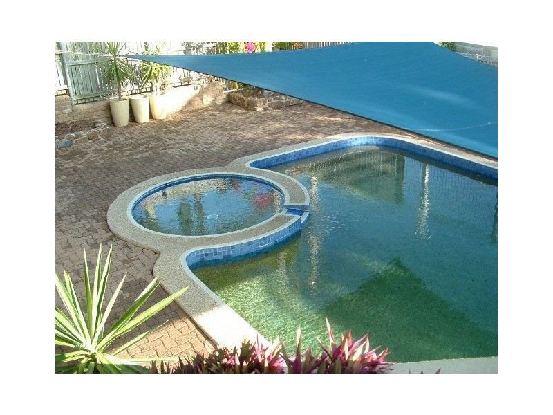 13/2 Lewis Street, Airlie Beach QLD 4802