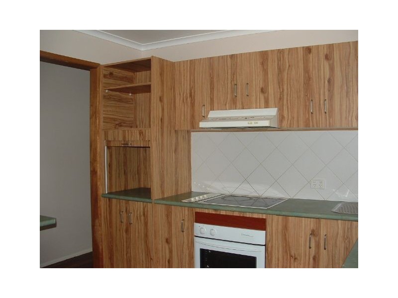 18 Warruga Street, Cannonvale QLD 4802