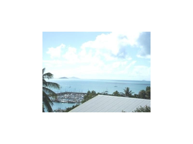 17/2 Lewis Street, Airlie Beach QLD 4802